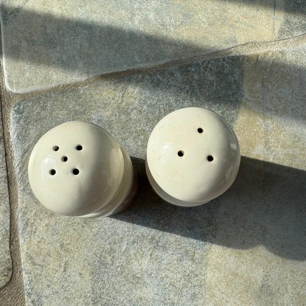 Vintage 1980 Avon Salt & Pepper‎ Shakers Mushroom Top Cottagecore Kitchen 4